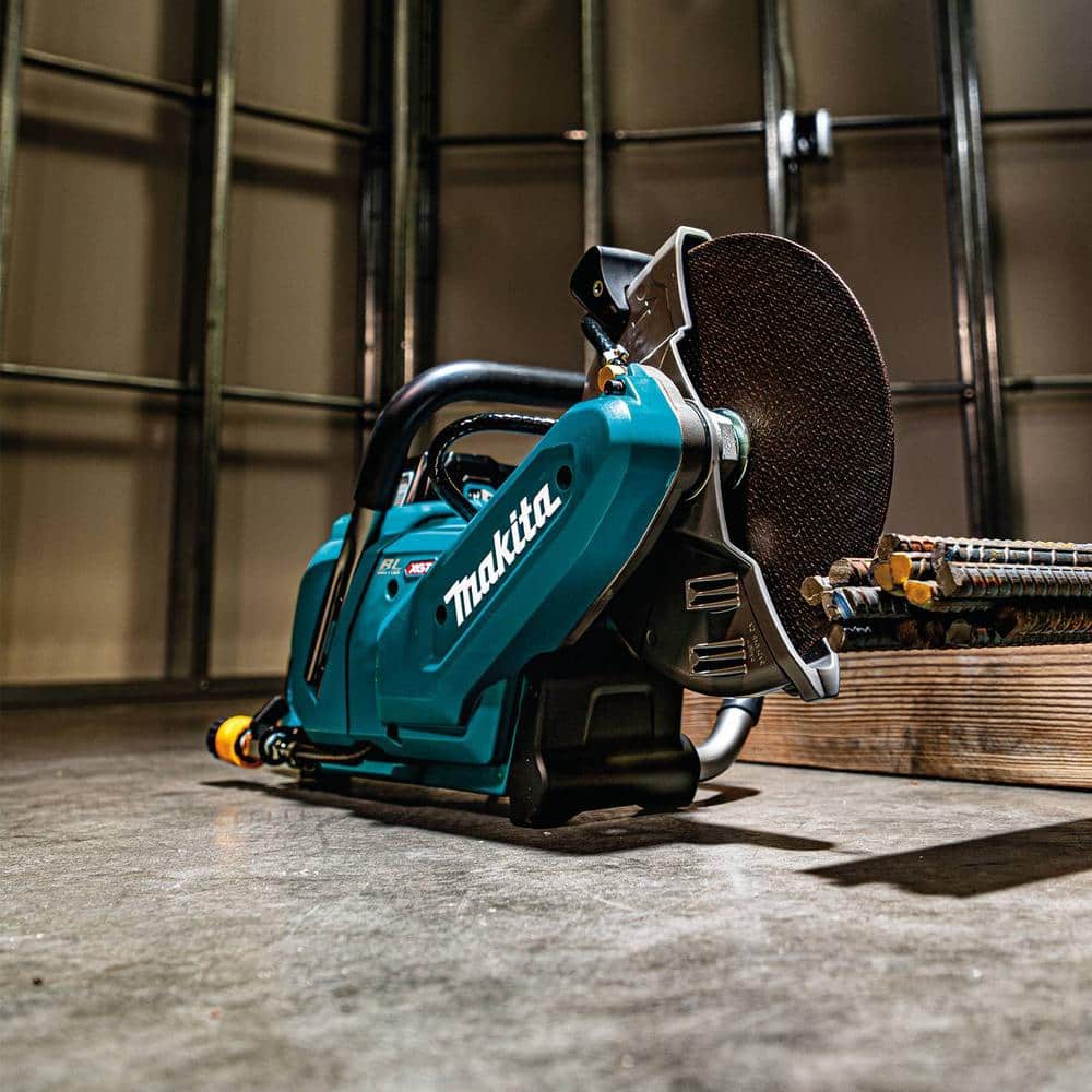 Makita 40V max XGT Brushless Cordless 9 in. Power Cutter (Tool Only) (2)