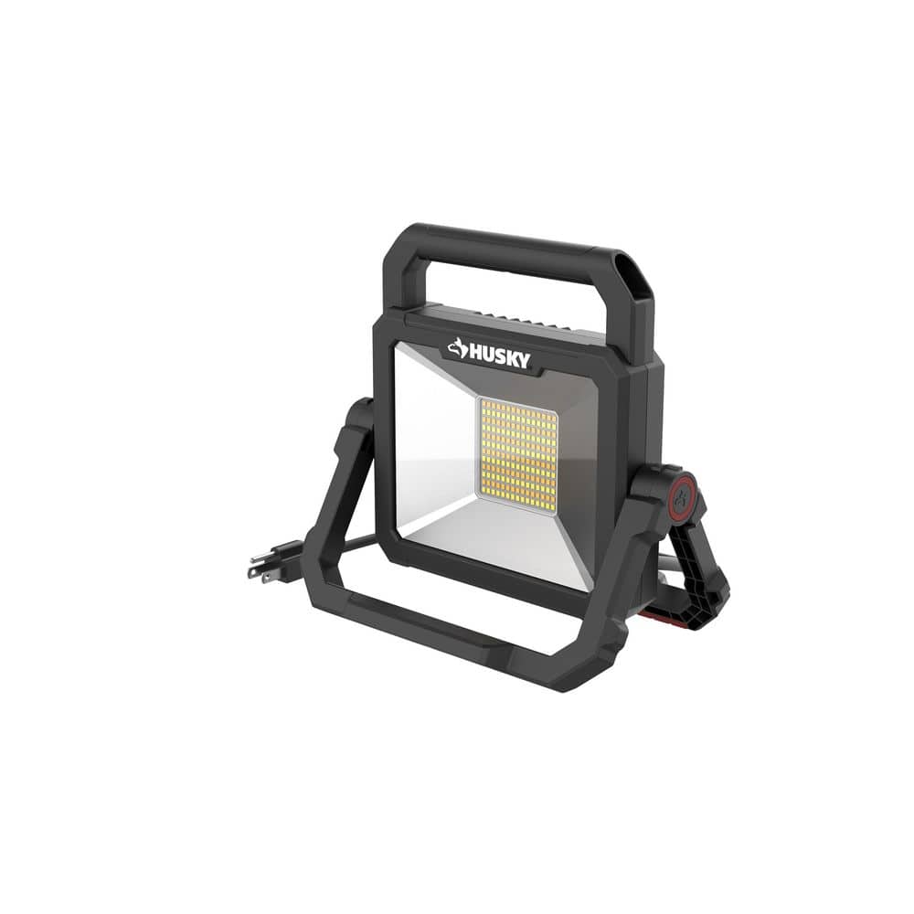 Husky 6000 Lumen LED Portable Corded Work Light (3)