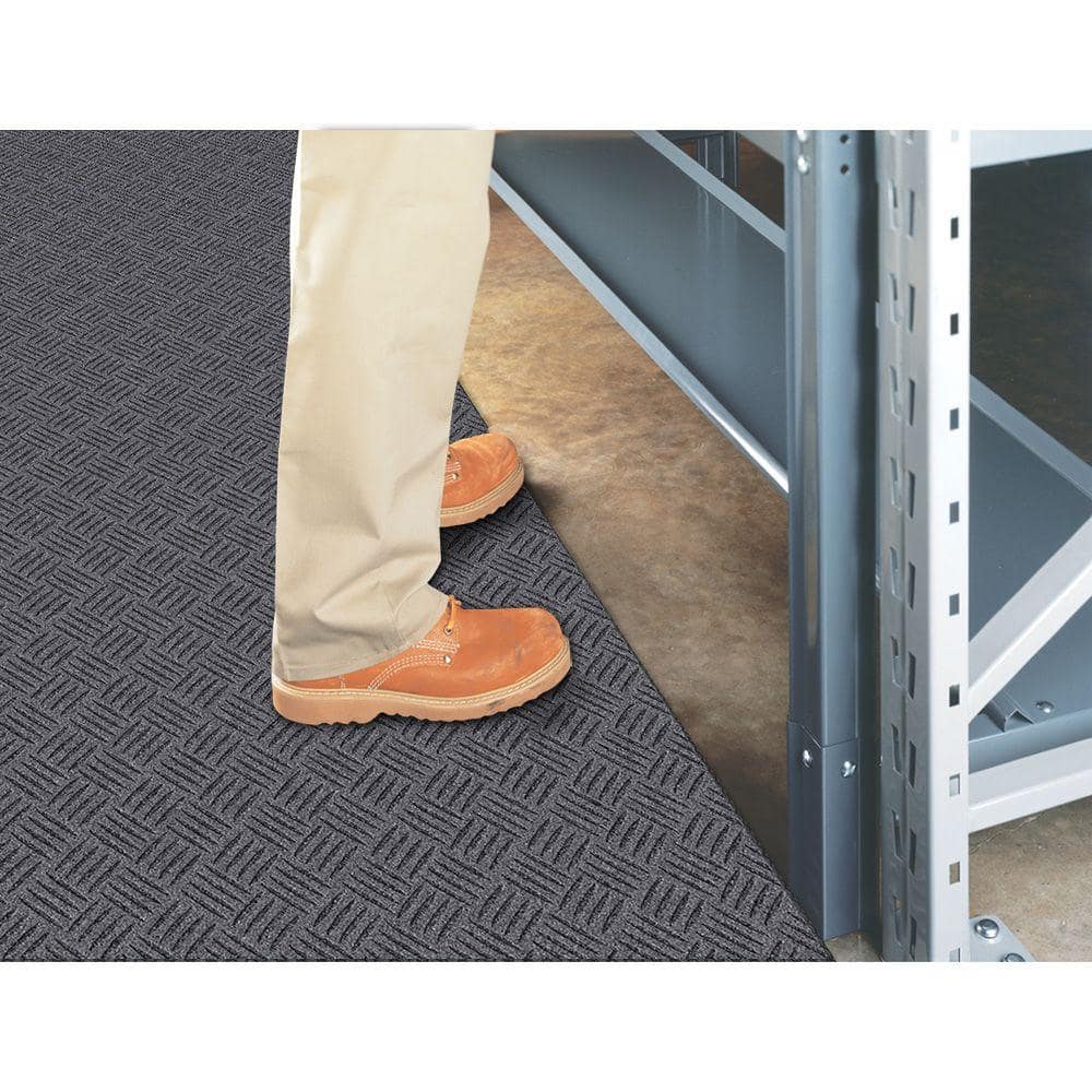 TrafficMaster Deck Plate Black 36 in. x 48 in. Rubber Non-Slip Indoor Outdoor Commercial Floor Mat (4)