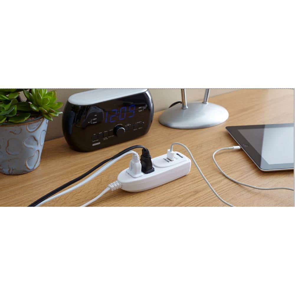 Woods 4 ft. 2-Outlet Desktop USB Charger Extension Cord (2)