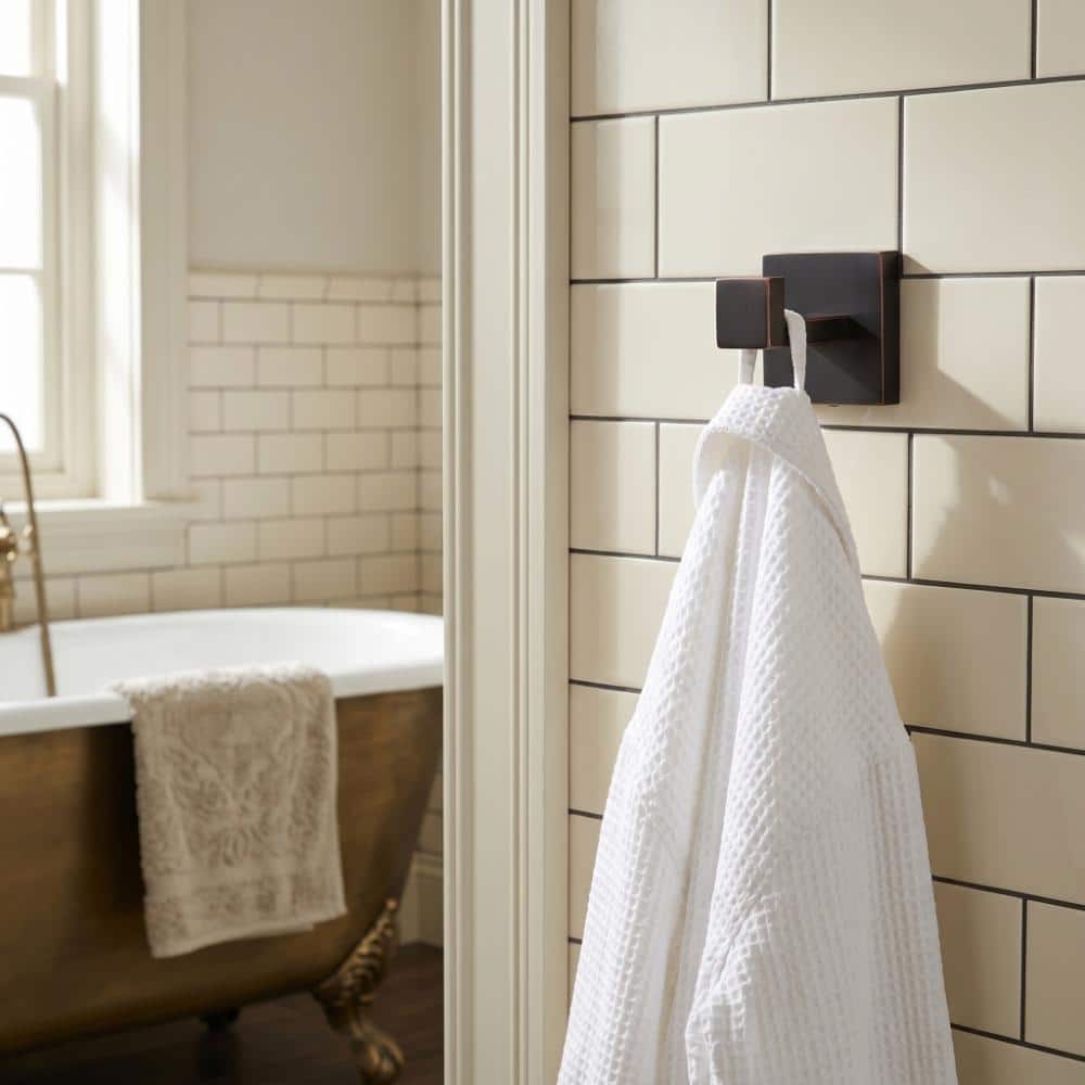 VEVETTA (2-Pack) Wall Mount Stainless Steel J-Hook Towel Hook Bath Hook in Oil Rubbed Bronze (2)