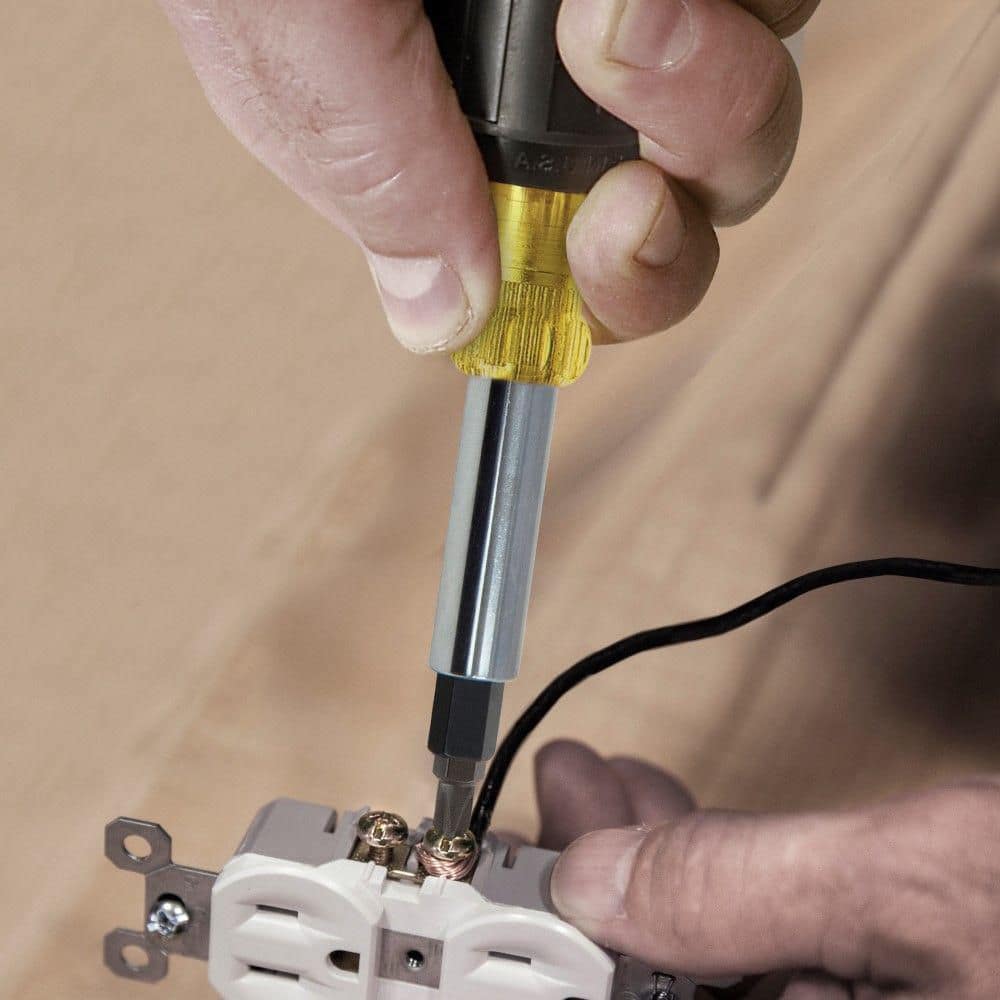 Klein Tools Heavy-Duty Multi-Bit Screwdriver/Nut Driver- Cushion Grip Handle (3)