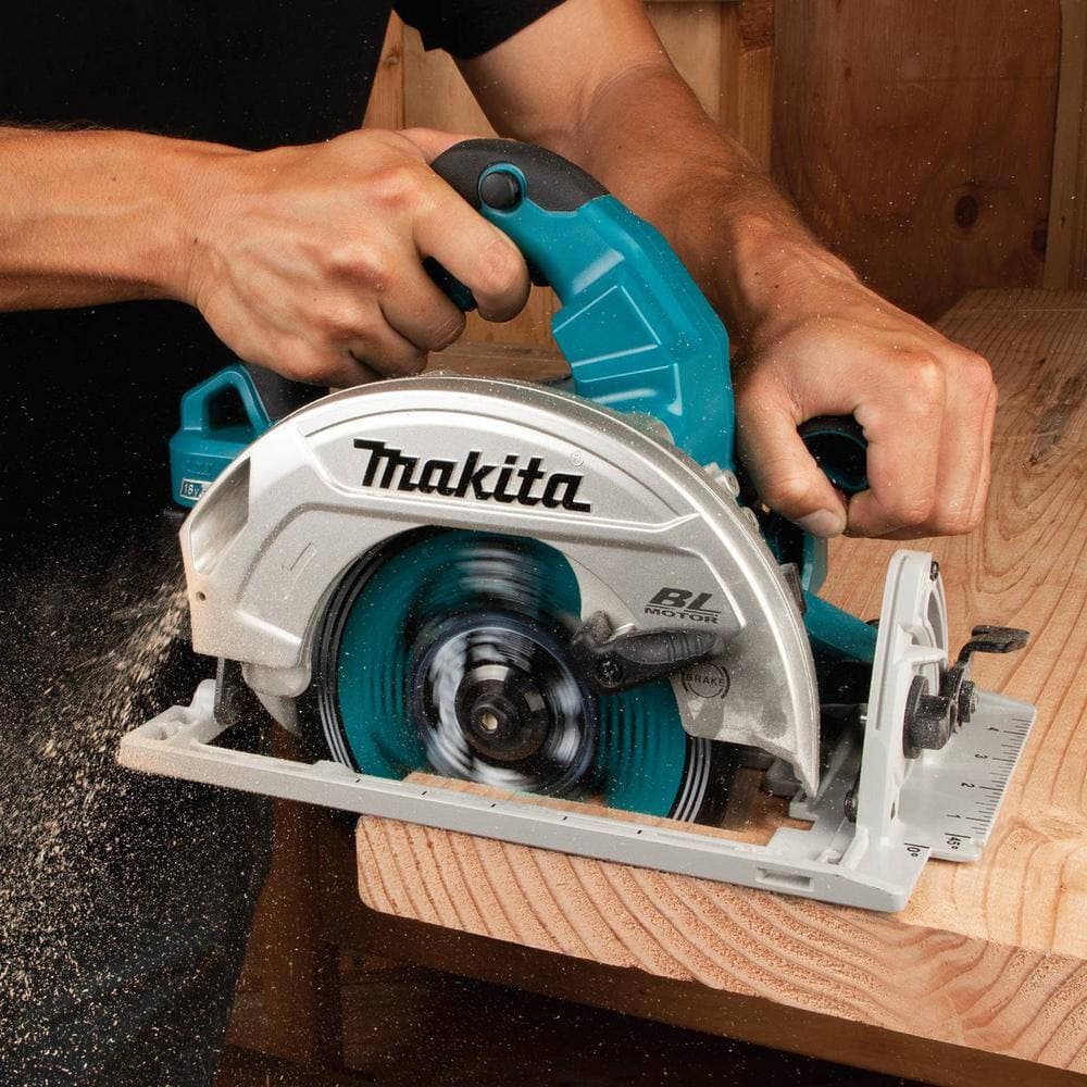 Makita 18V X2 LXT (36V) Brushless . Circular Saw Kit 5.0Ah with 18V LXT Reciprocating Saw (3)