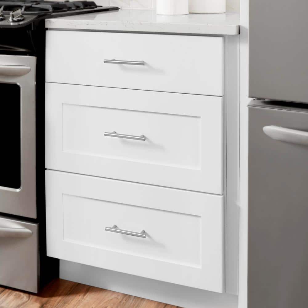 Hampton Bay Avondale 18 in. W x 24 in. D x 34.5 in. H Ready to Assemble Plywood Shaker Drawer Base Kitchen Cabinet in Alpine White (3)
