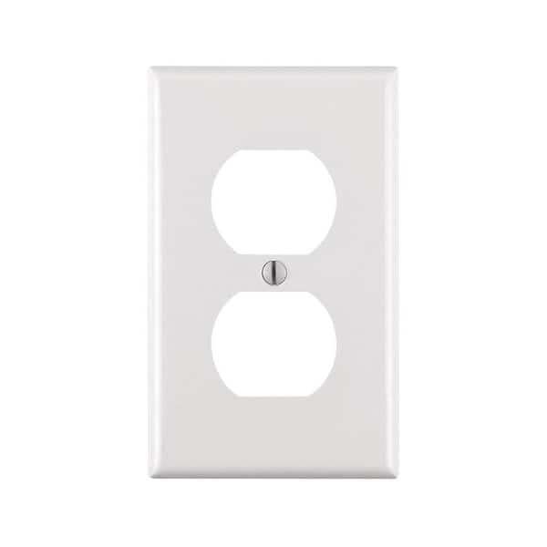 Leviton 1-Gang White Duplex Outlet/Receptacle Plastic Standard Wall Plate (1-Pack) 88003-W (2)