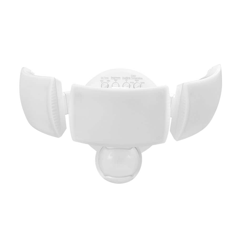 Defiant MaxDetect 240° White Motion Sensing Wired Outdoor 3-Head LED Security Flood Light 3000 Lumens with 5CCT and DualBrite