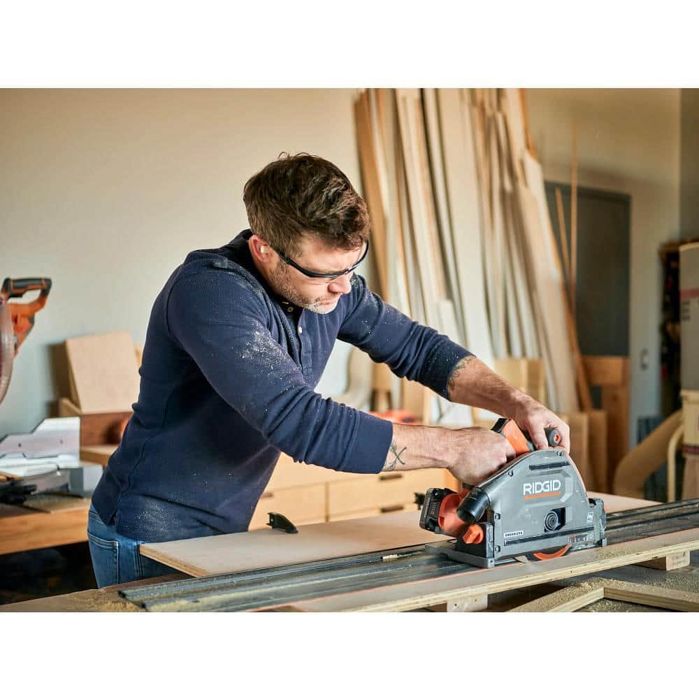 Ridgid 60 in Track Saw Guide Rail (1) 60 in Track (2) Connector Bars (1) Track Wrench (3)