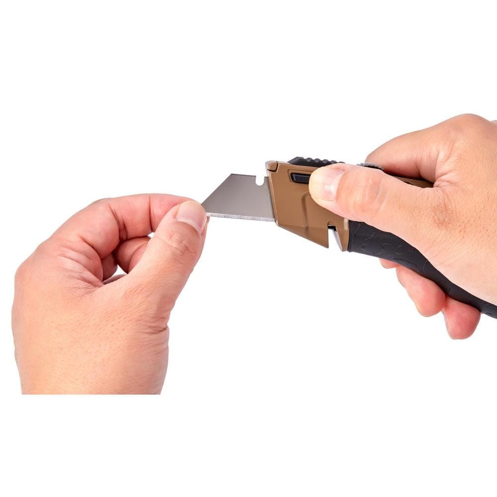 SPEC OPS Utility Knives with Retractable Blade, Includes 5 Extra Blades in Handle Storage (3)