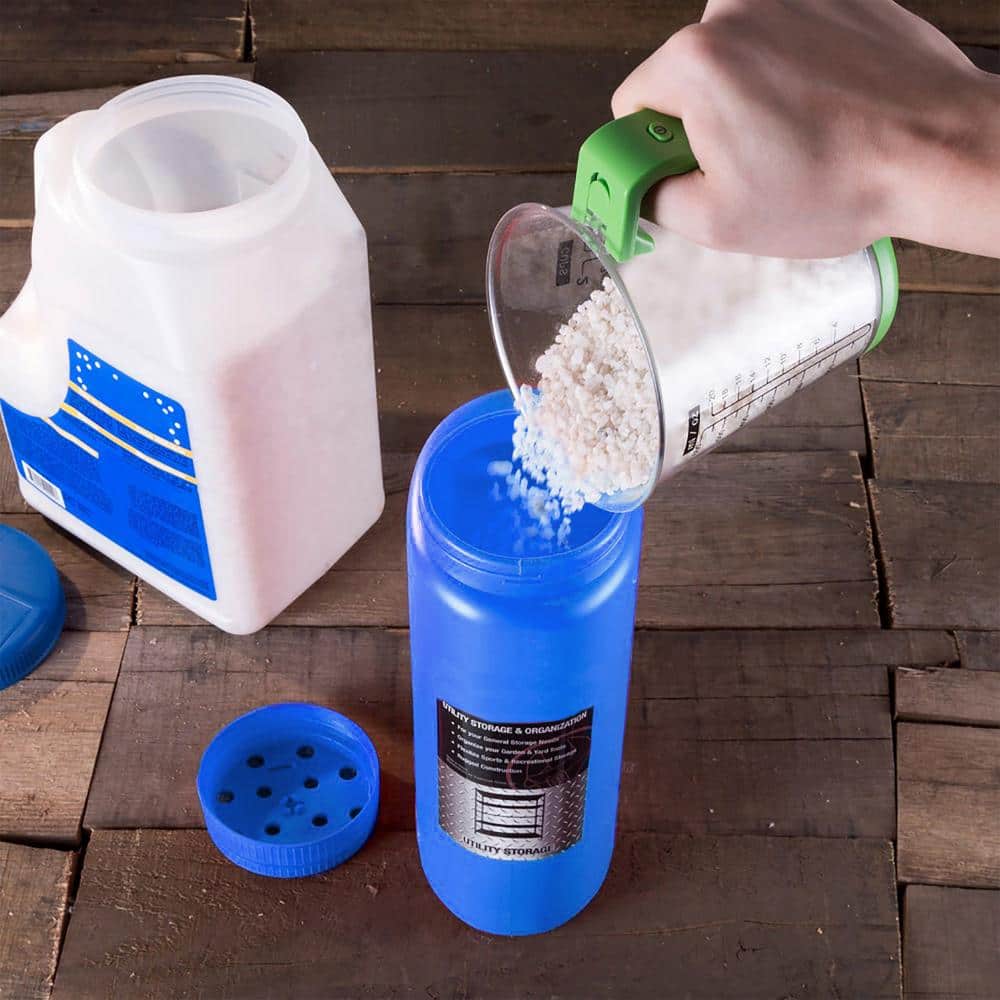Unbranded Hand-Held Spreader Container - Shaker Style Lid, Handle, and 2.3 l Capacity for Seed, Weed, Feed, and Ice Melter (3)