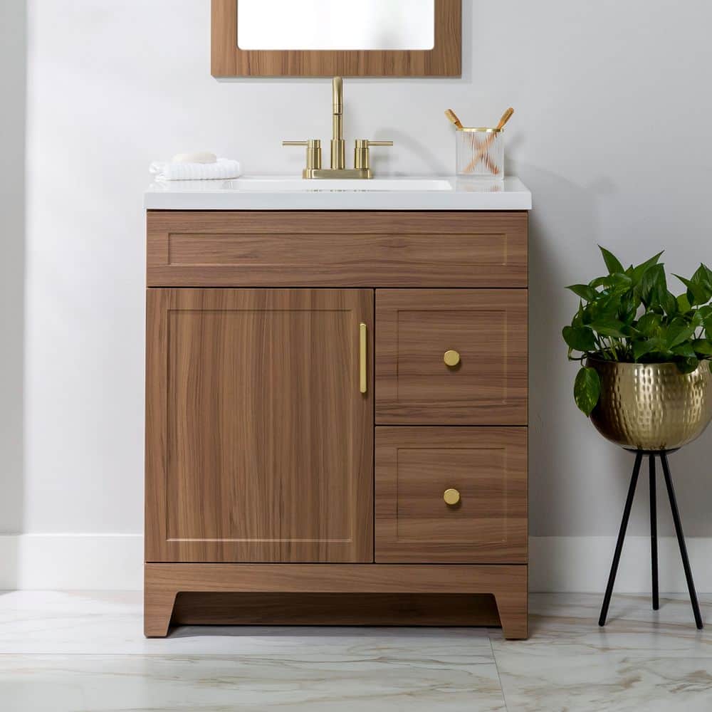 Glacier Bay Chasbury 31 in. Single Sink Nomad Freestanding Bath Vanity with White Cultured Marble Top (Assembled)