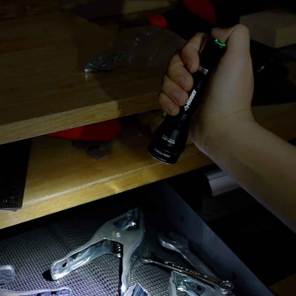 Husky 500 Lumens Dual Power LED Rechargeable Focusing Aluminum Flashlight (3)