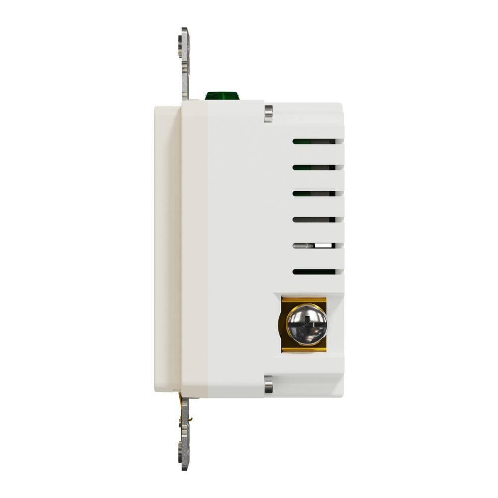 Square D Series Amp Tamper Resistant Indoor USB A/A 4.8 Amp Duplex Decorator Outlet Back Wire Clamps (3)