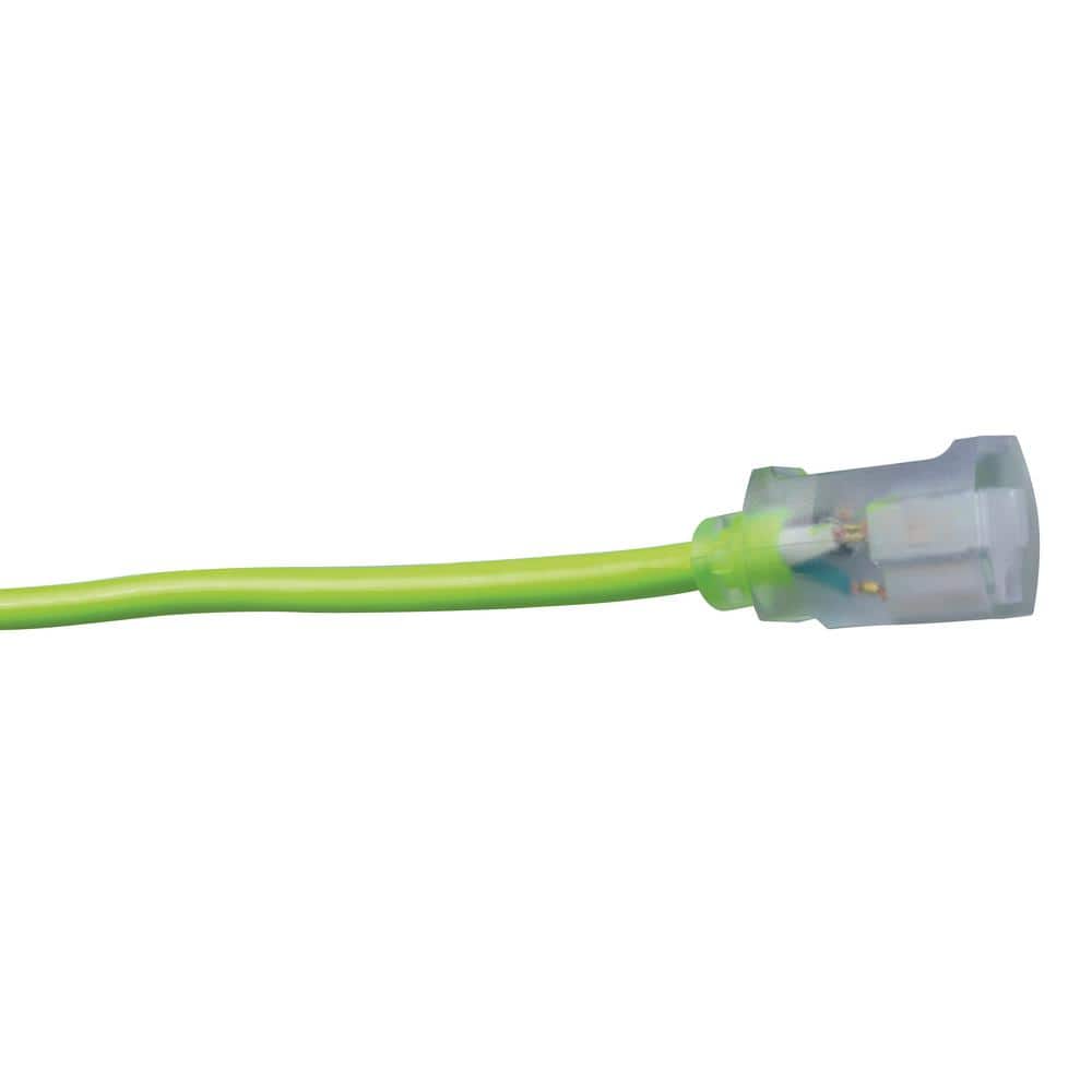 Southwire 25 ft. 12/3 SJTW Hi-Visibility Outdoor Heavy-Duty Extension Cord with Power Light Plug (3)