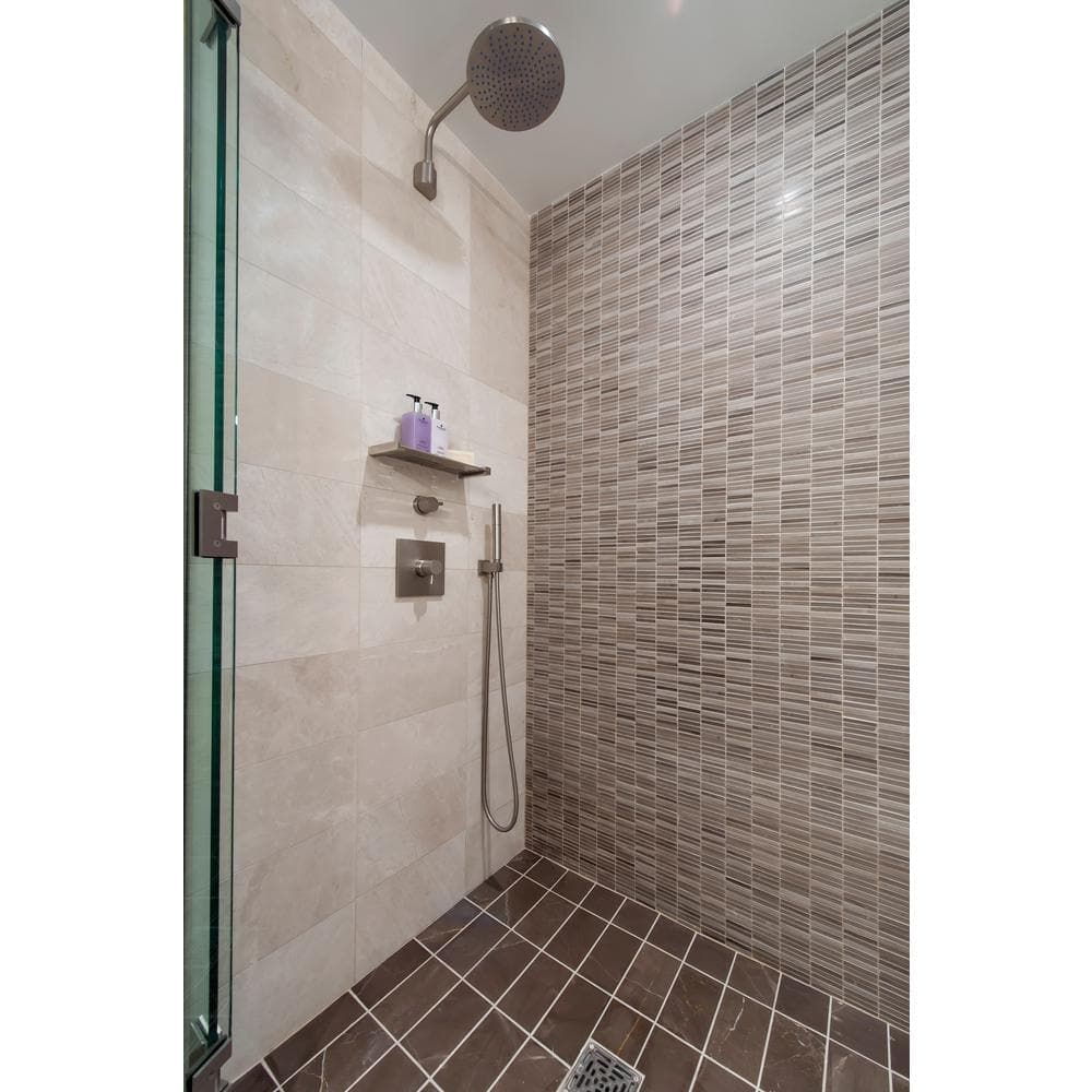 Custom Building Products RedGard 1 Gal. Waterproofing and Crack Prevention Membrane (4)