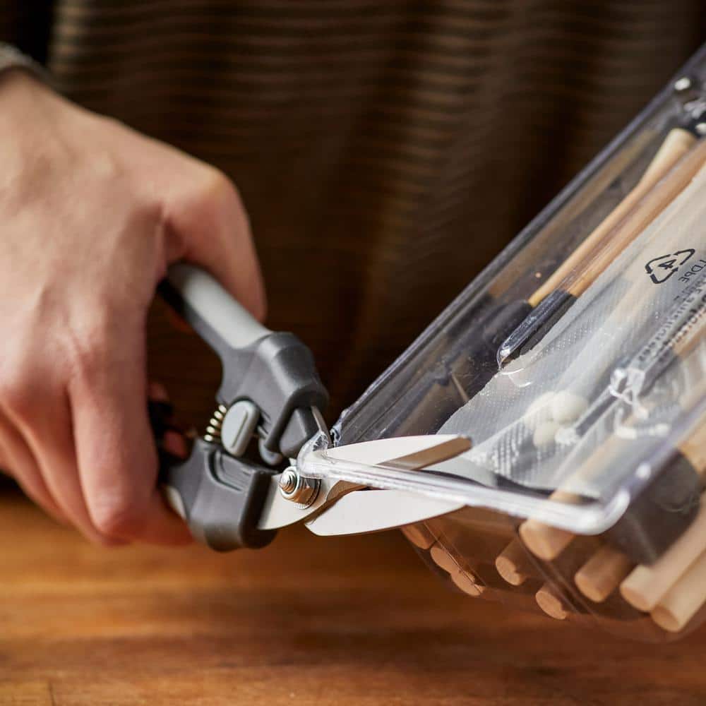 Fiskars Everyday 2-in-1 Package Opener (2)