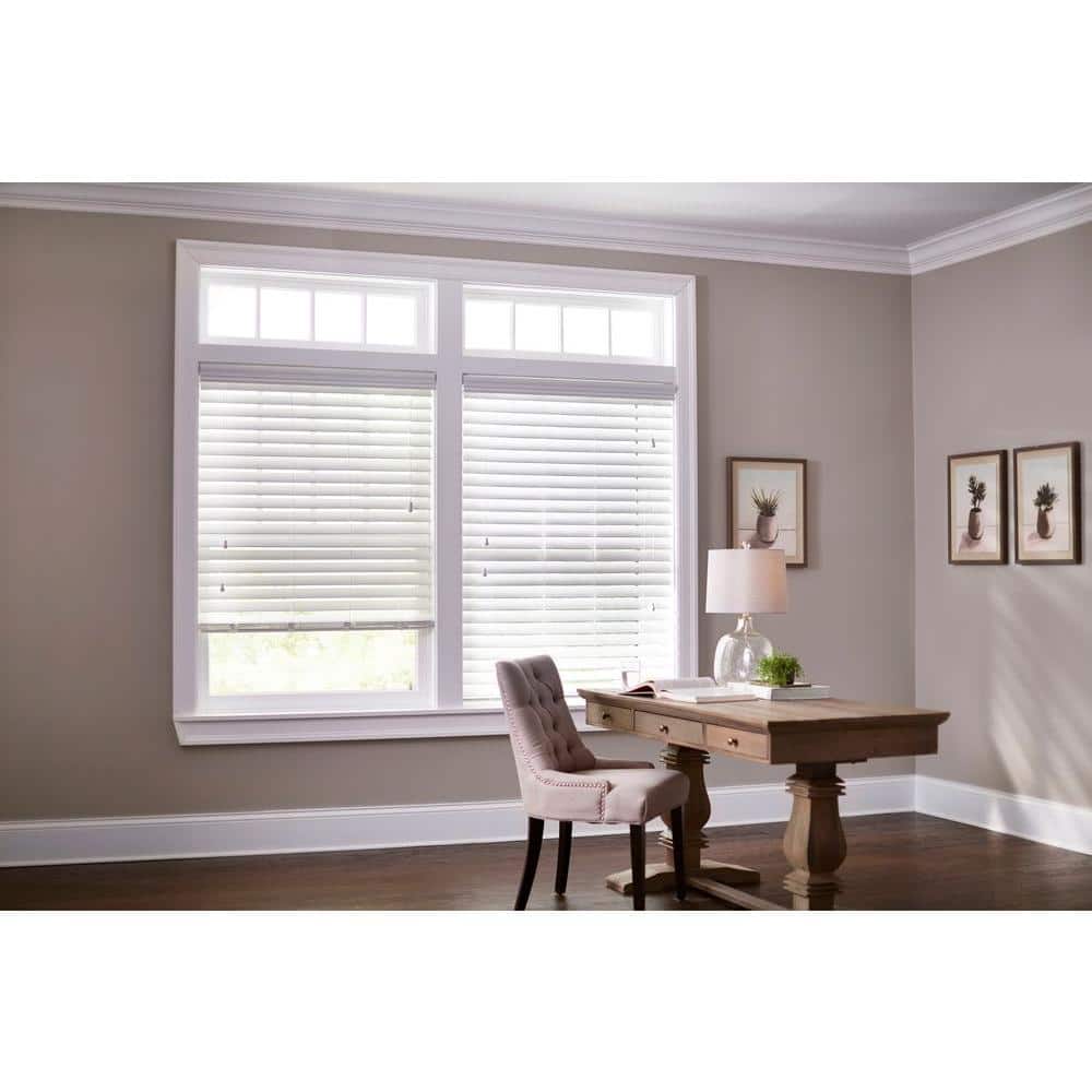 HOUSE OF FARA 7/8 in. x 4-1/8 in. x 8 ft. Primed White MDF Victorian Casing Molding (3)