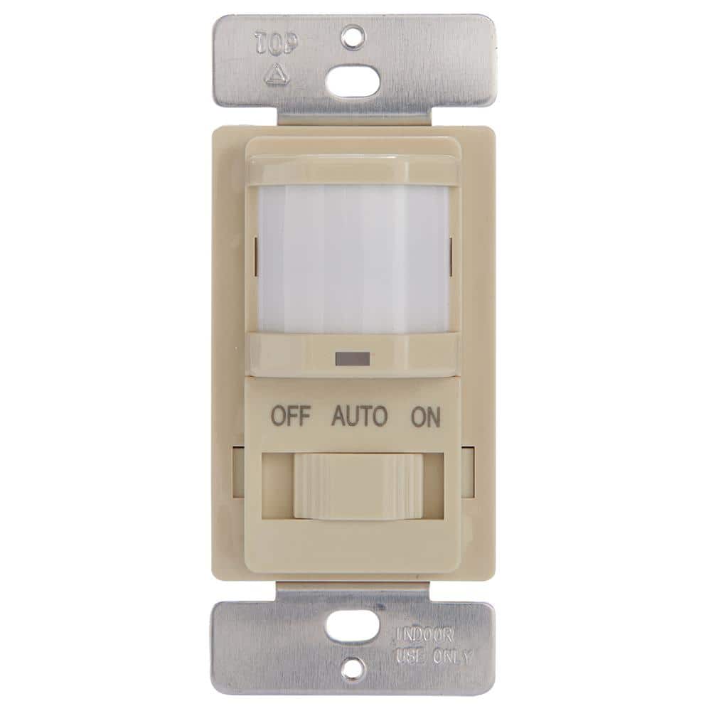 Intermatic IOS Series 500-Watt Occupancy Switch with Manual Override Decorator 150-Degree Coverage Pattern (2)