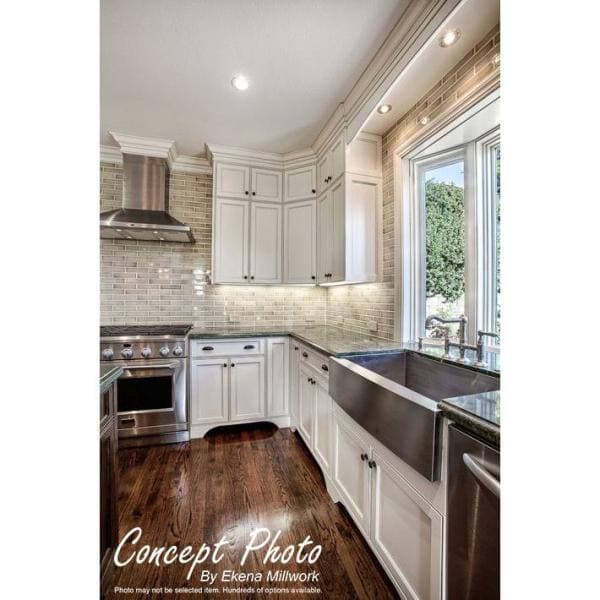Ekena Millwork 3-5/8 in. x 94-1/2 in. x 3-1/4 in. Unfinished Wood Maple Acanthus Leaf Carved Crown Moulding (2)