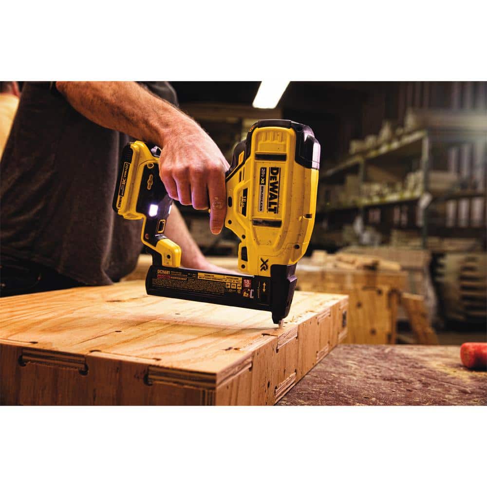 DEWALT 20V MAX XR Lithium-Ion 18-Gauge Cordless Narrow Crown Stapler Kit, (2) 2.0Ah Batteries, Charger, and Bag (3)