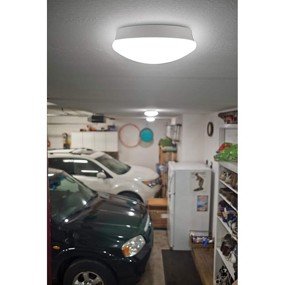 Commercial Electric Spin Light 11 in. Closet Light LED Flush Mount Ceiling Light 1600 Lumens 22W Bright White 4000K E26 Base or Hardwire (4)