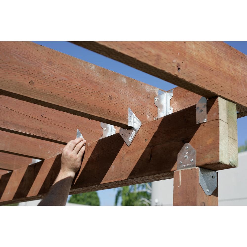 Simpson Strong-Tie BCS ZMAX Galvanized Post Cap for Beam, 6x Post (2)
