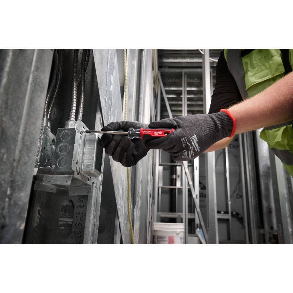 Milwaukee # Phillips Screwdriver with Cushion Grip (4)