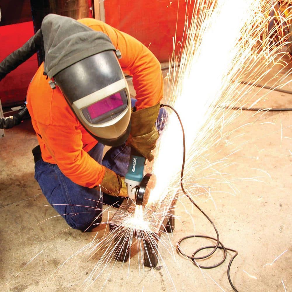 Makita 13 Amp 5 in. Corded Super Joint System High-Power Paddle Switch Angle Grinder (3)