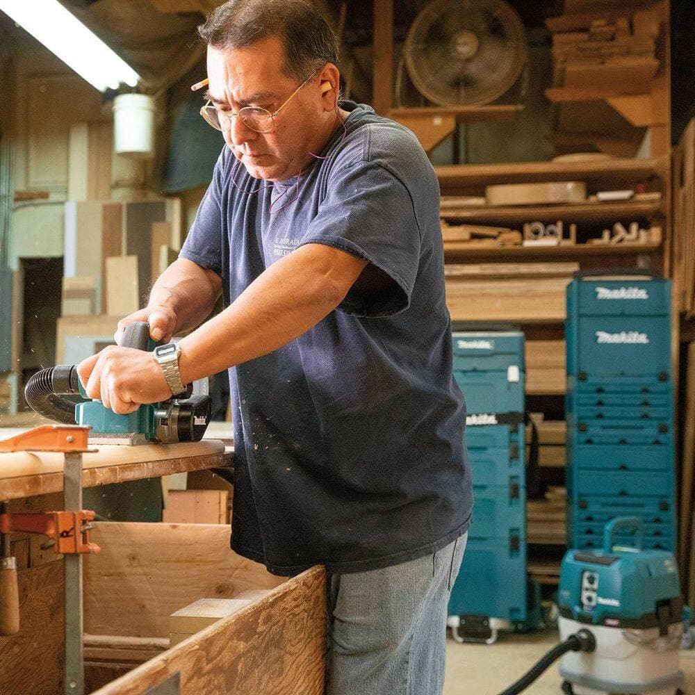 Makita 40-Volt XGT Brushless Cordless 3-1/4 in. Planer (Tool Only) (3)