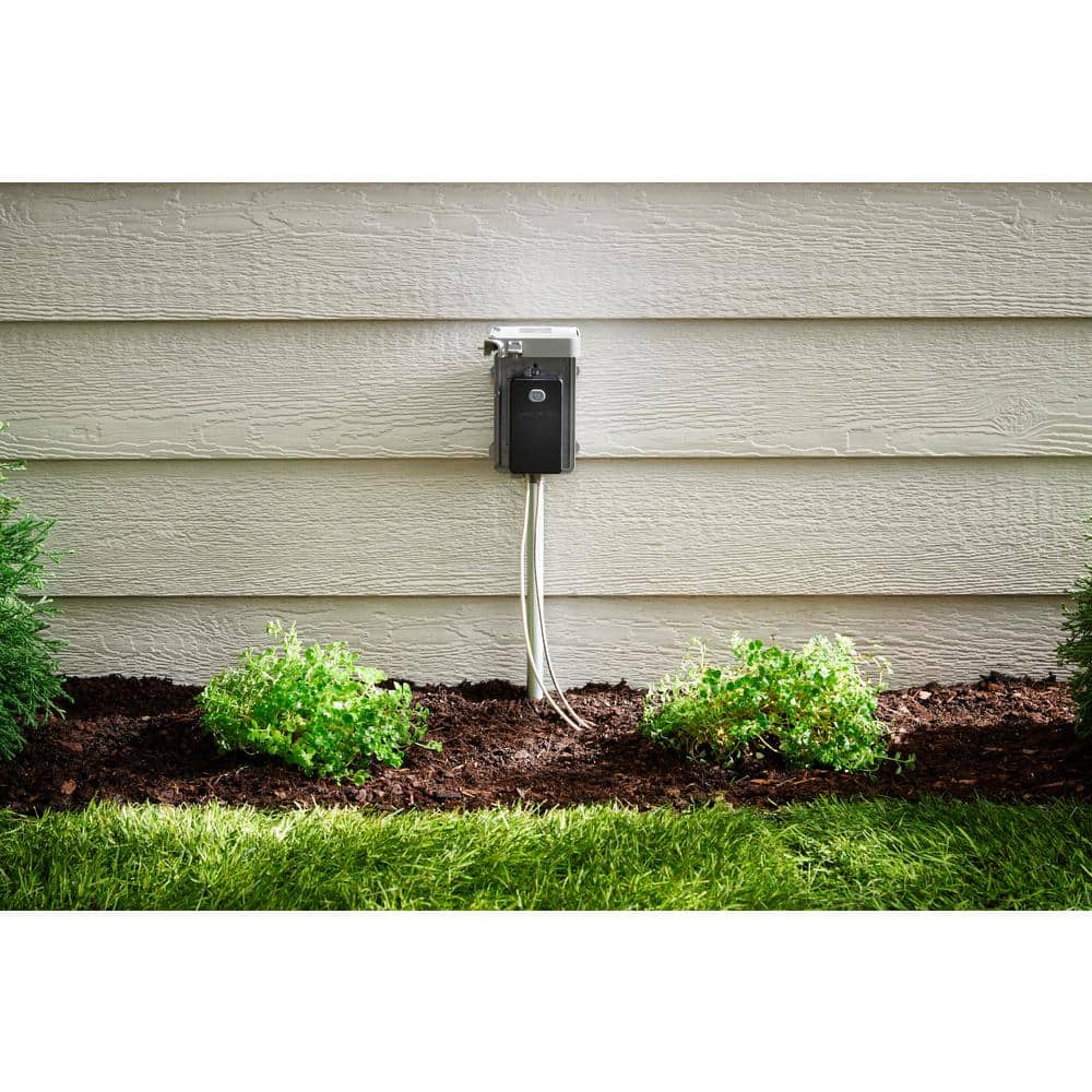 Hampton Bay Low Voltage 30-Watt Plastic Landscape 15-Volt Plug-In Landscape Lighting Transformer