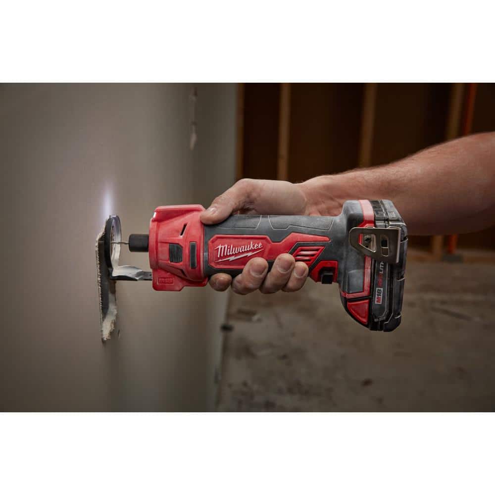 Milwaukee M18 18V Lithium-Ion Cordless Drywall Cut Out Rotary Tool w/2.0ah Battery (3)