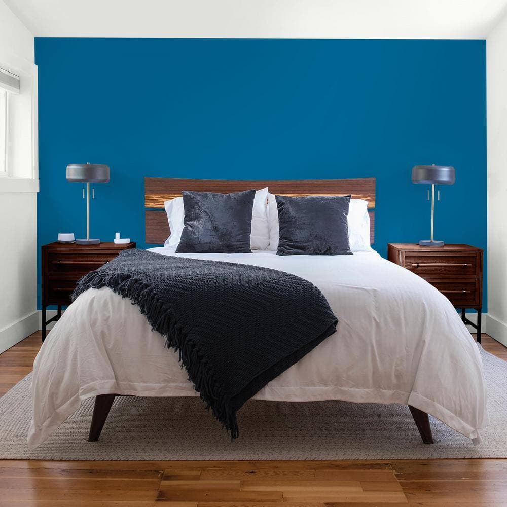 Glidden Diamond 1 qt. PPG1157-7 Blue Flame Flat Interior Paint with Primer (4)