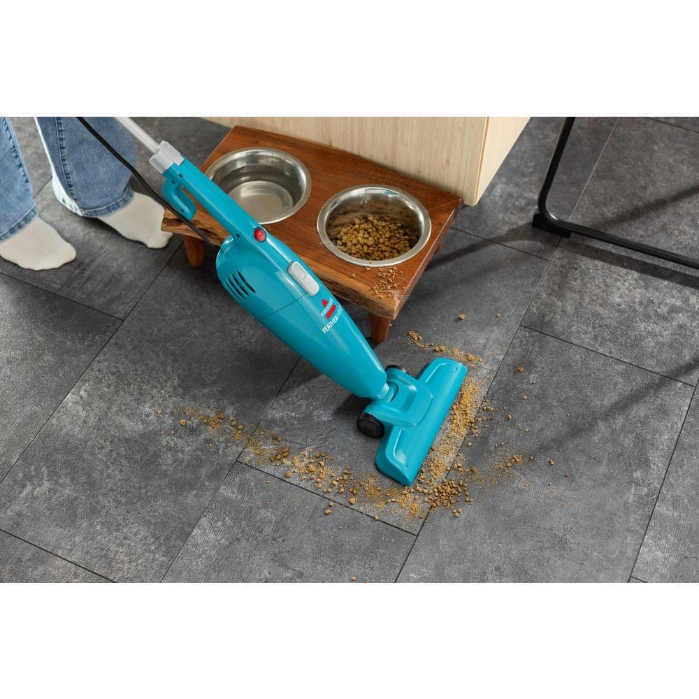 BISSELL FeatherWeight Lightweight Mesh Filter Stick Vacuum (3)