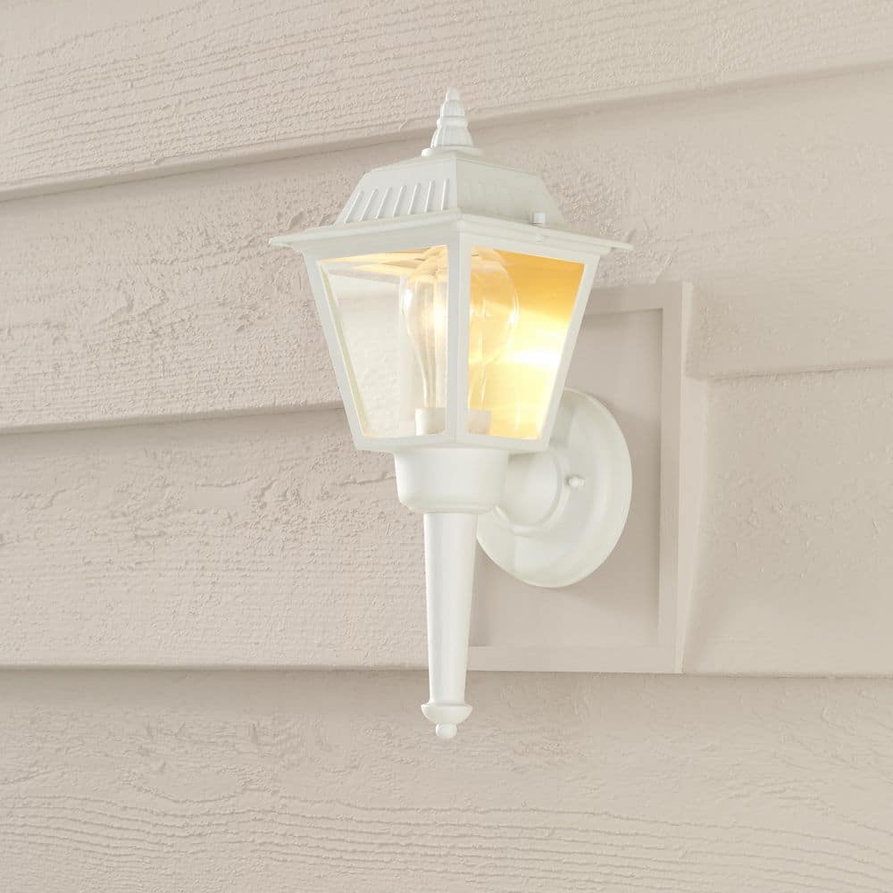 PRIVATE BRAND UNBRANDED 13.5 in. 1-Light White Outdoor Wall Light Fixture with Clear Glass (2)