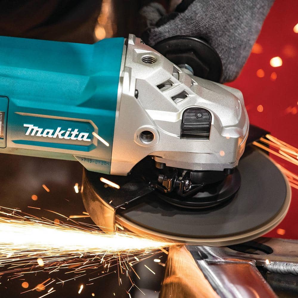 Makita Corded 7 in. Angle Grinder with AFT and Brake (3)