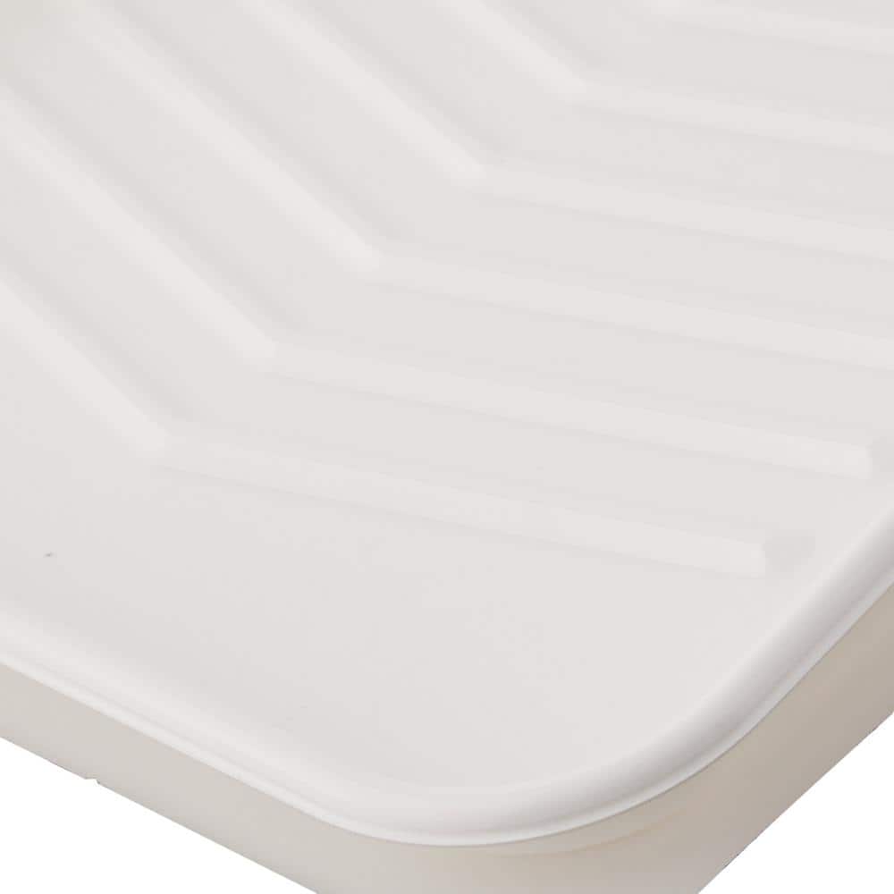PRIVATE BRAND UNBRANDED 9 in. Plastic Tray Liner (2)