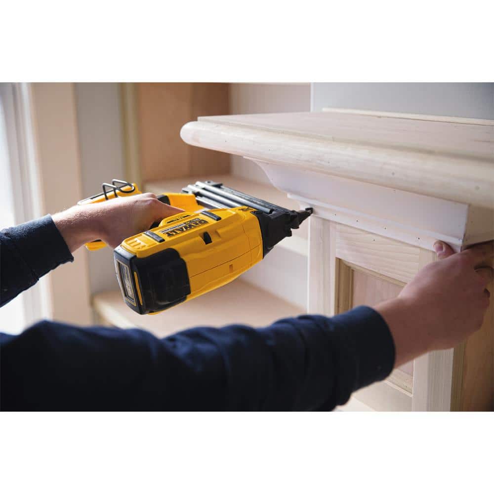 DEWALT 20V MAX XR Lithium-Ion Electric Cordless Brad Nailer Kit, (3) 2.0Ah Batteries, Charger, and Bag (4)