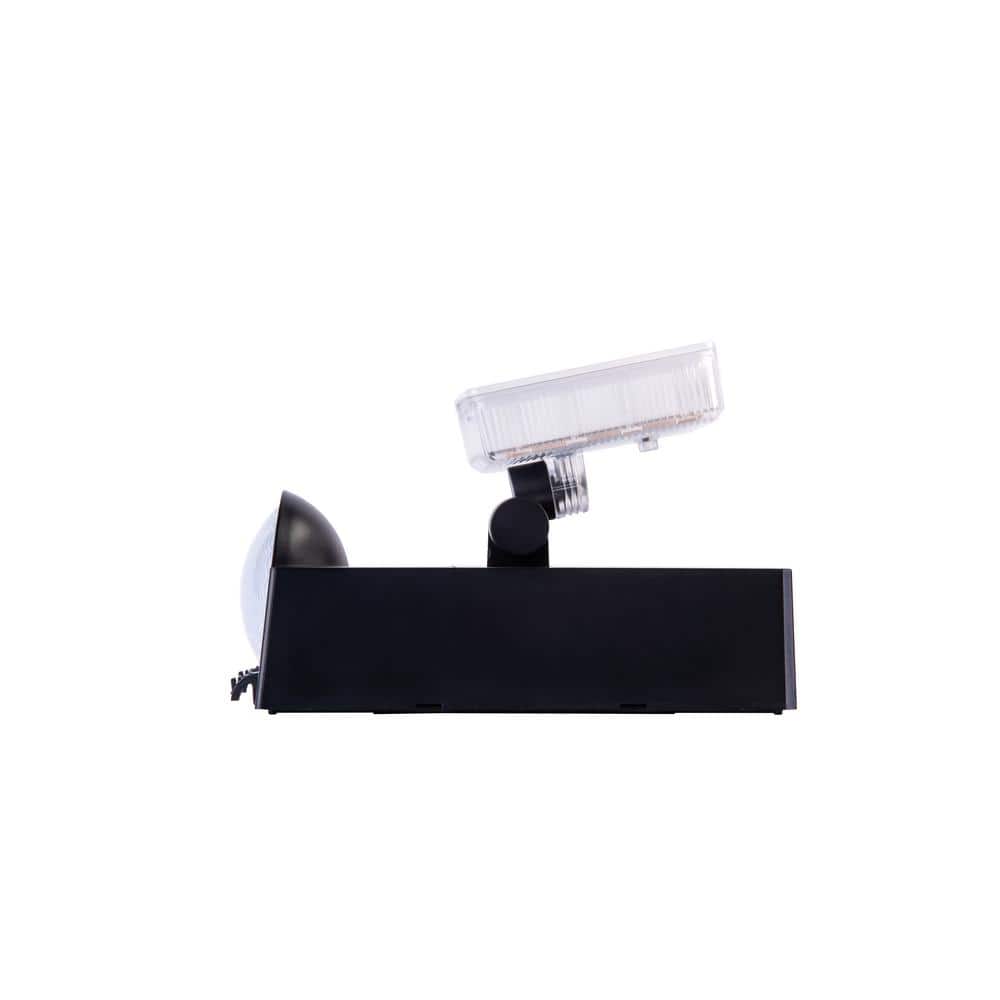 Defiant 180°   Black Motion Sensor Battery Powered Outdoor 1-Head Dusk to Dawn LED Security Flood Light 500 Lumens (4)