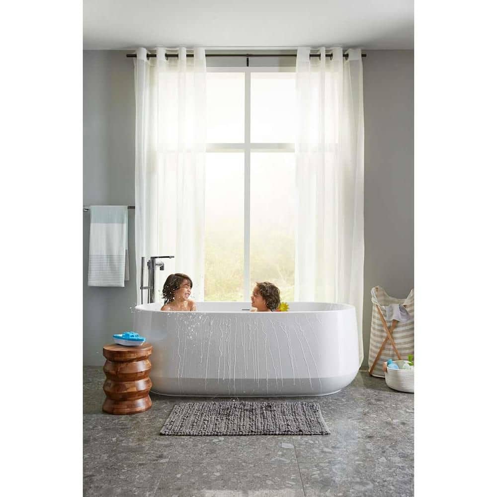 KOHLER Ceric 60 in. x 25.5 in. Soaking Bathtub with Center Drain in White (3)