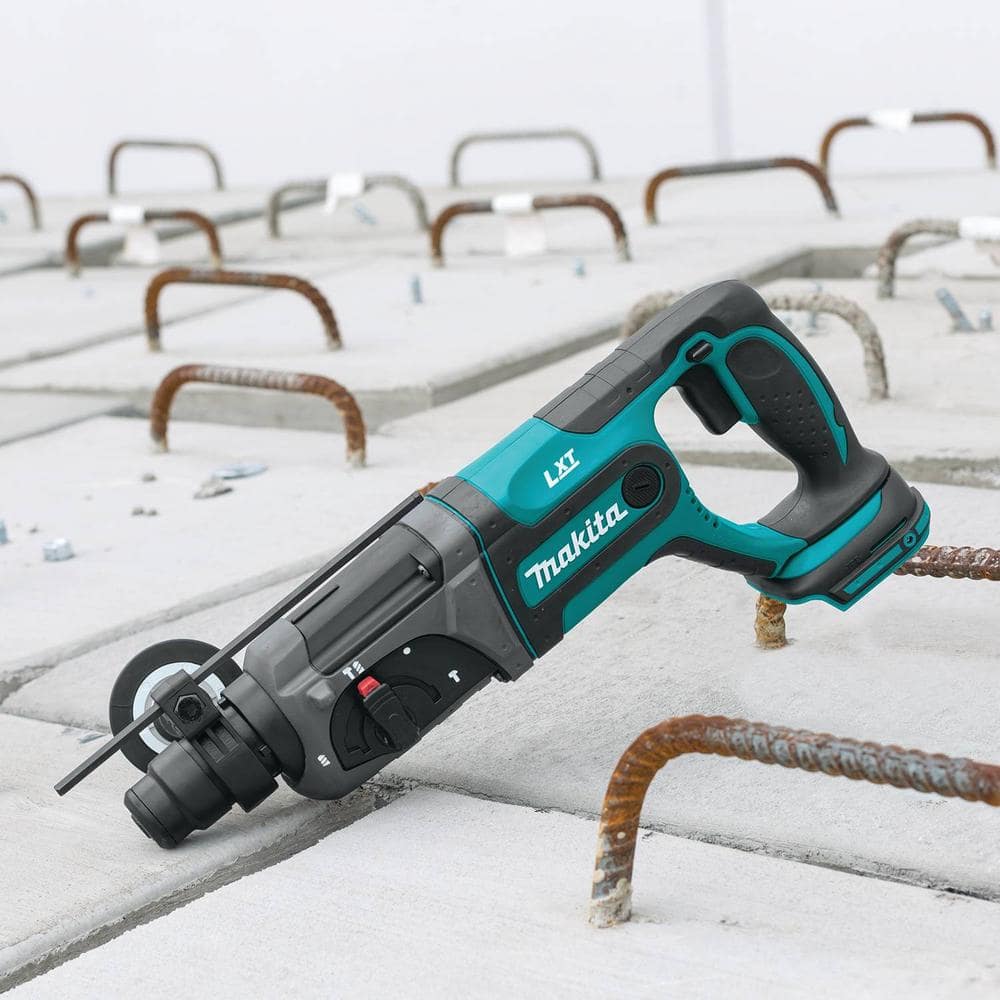 Makita 18V LXT Brushless 4-1/2/5 in. Cut-Off/Angle Grinder and 18V LXT 7/8 in. SDS-Plus Concrete/Masonry Rotary Hammer Drill (3)