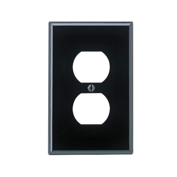 Leviton 1-Gang Black Duplex Outlet/Receptacle Nylon Midway/Midsize Wall Plate (1-Pack) PJ8-E (2)
