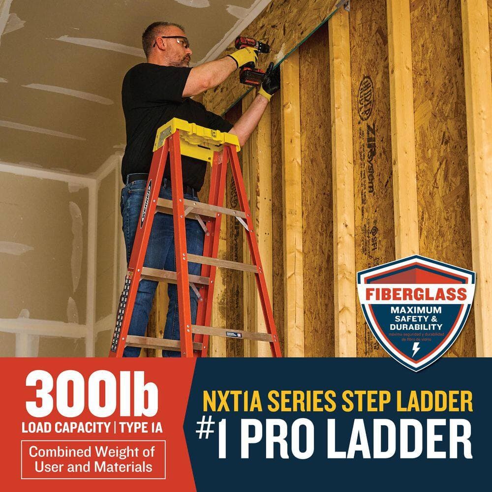 Werner 4 ft. Fiberglass Step Ladder with 300 lb. Load Capacity Type IA Duty Rating and Lock-in Paint Cup and Liner Accessories (2)