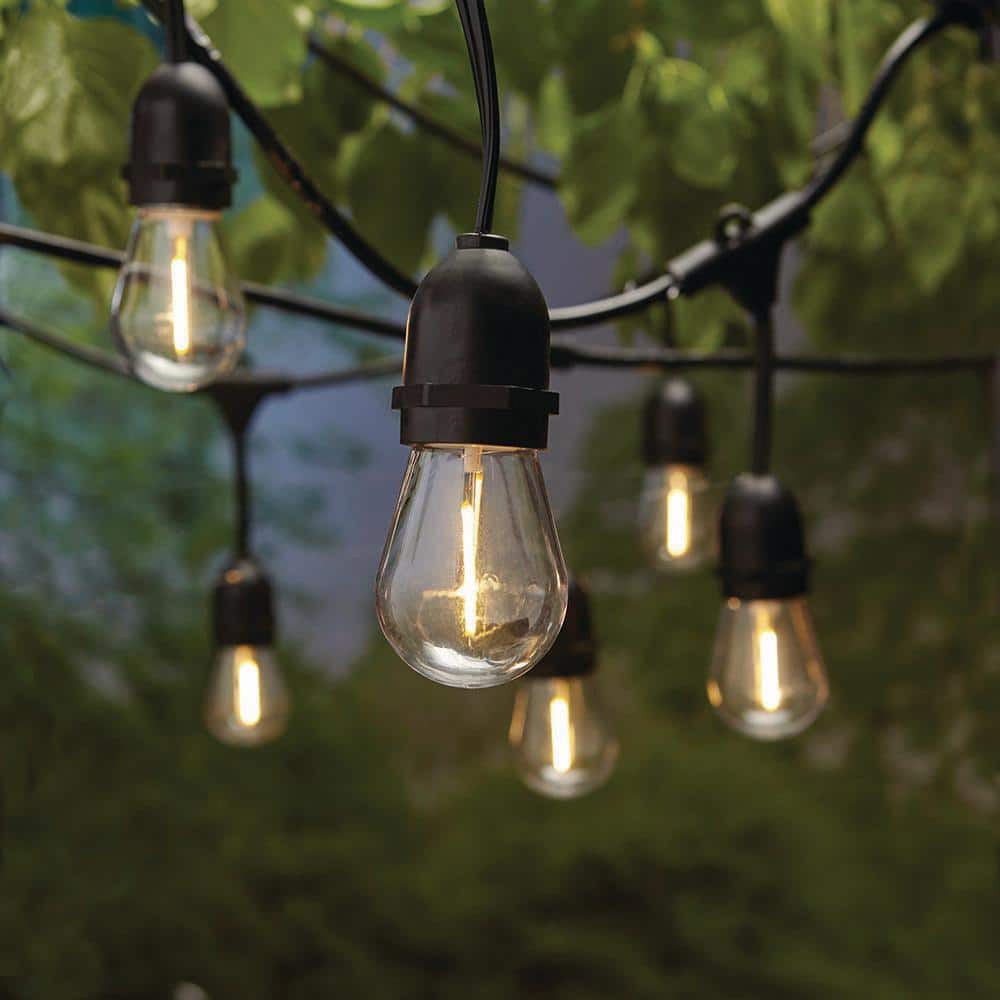 Hampton Bay Outdoor 20 ft. 10 Socket LED Solar Edison Bulb String Light (2)