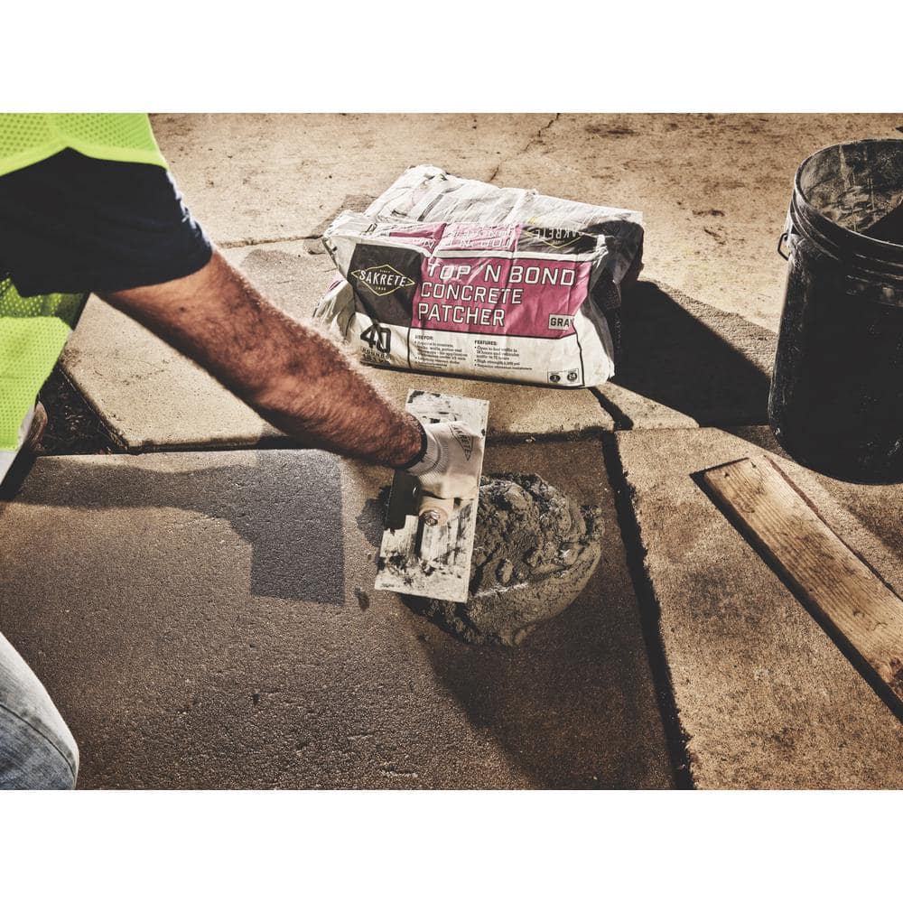 SAKRETE 40 lb. Top 'N Bond Concrete Patcher in Gray (4)
