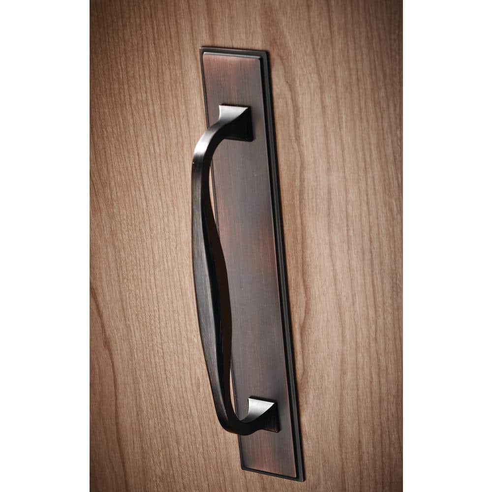 Richelieu Hardware Tremblant Collection 3-3/4 in. (96 mm) Traditional Brushed Oil-Rubbed Bronze Rectangular Cabinet Backplate for Pull (2)