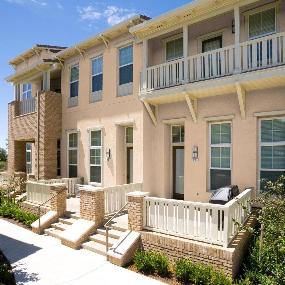 BEHR PRO 1 gal. #300E-3 Clair De Lune Low Luster Exterior Paint (4)