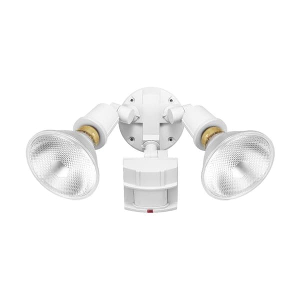Defiant PAR 180° Gray Motion Sensing Security Light Wired Outdoor 2-Head  Flood Light