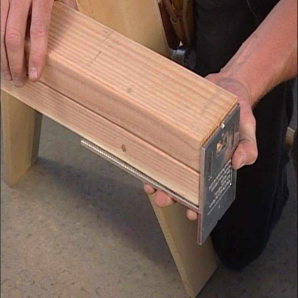 Husky 7.5 in Aluminum Universal Square (4)