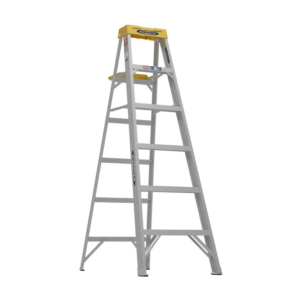 Werner Aluminum Step Ladder (14 ft. Reach Height) with 300 lb. Load Capacity Type IA Duty Rating