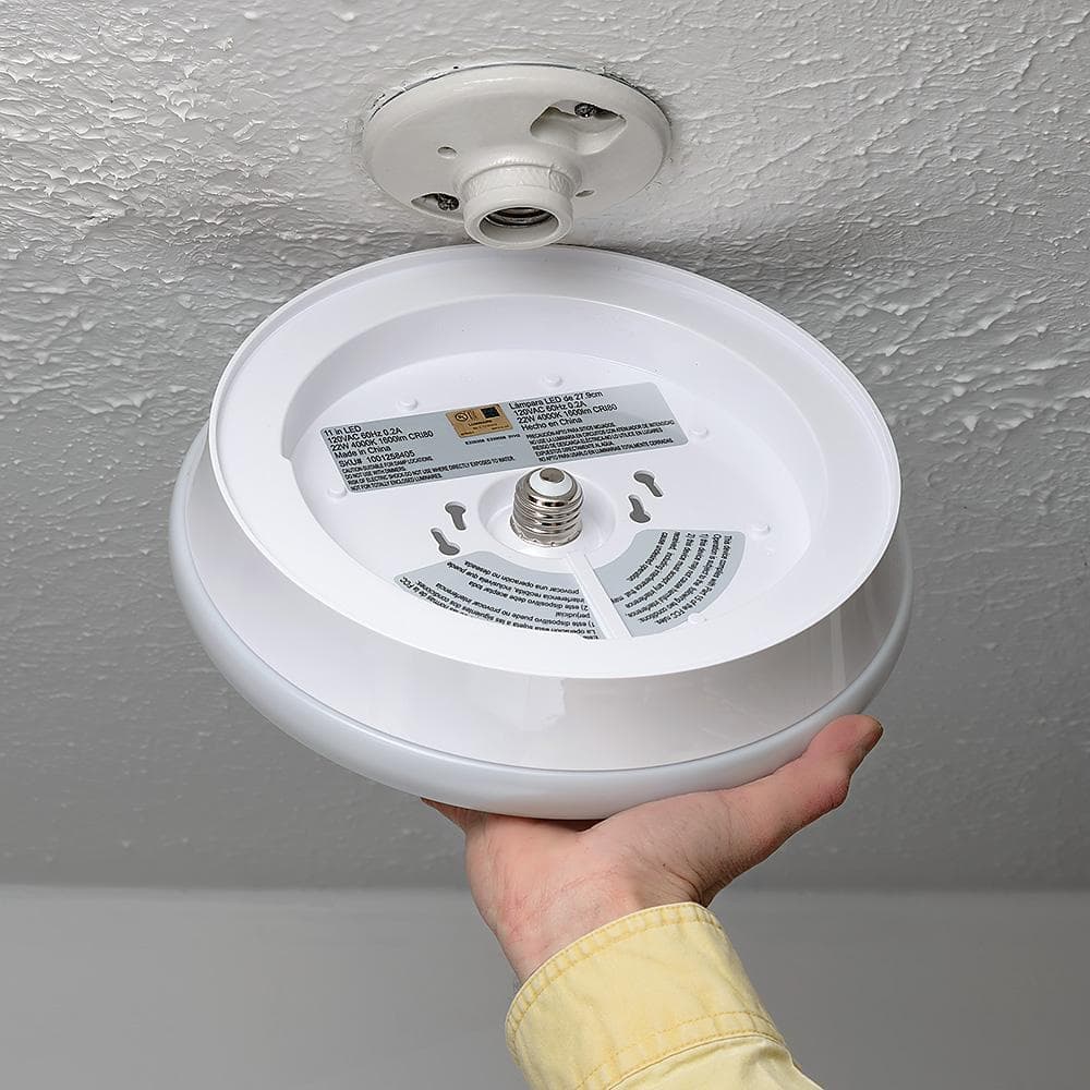 Commercial Electric Spin Light 11 in. Closet Light LED Flush Mount Ceiling Light 1600 Lumens 22W Bright White 4000K E26 Base or Hardwire (3)