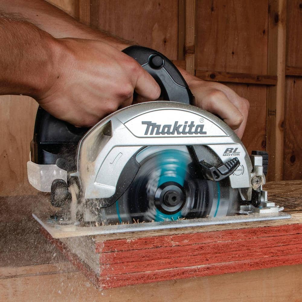 Makita 18V LXT Sub-Compact Brushless StarlockMax Oscillating Multi-Tool w/ 18V 6-1/2 in. LXT Sub-Compact Brushless Circular Saw (2)